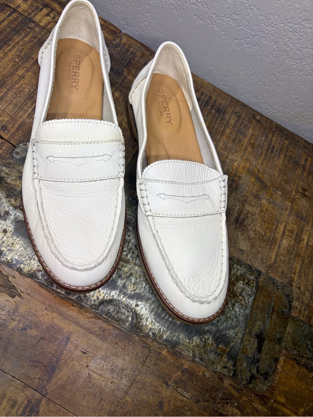 Sperry Women’s White Leather Penny Loafers Size 7.5 NWOT - Picture 6 of 6